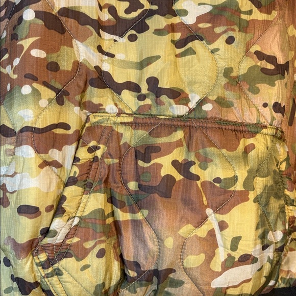 Quilted Camo Nylon Puffer Hoodie, Pullover Hooded Sweatshirt Camouflage, Mens XL - Picture 4 of 5